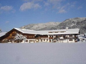 Unclassified image, 2 of 16, button - Double room Tegernsee Small - Gästehaus Webermohof (Rottach-Egern)