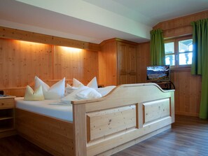 1 bedroom, in-room safe, travel cot, WiFi - Double room Tegernsee Small - Gästehaus Webermohof (Rottach-Egern)