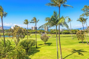 Golf - This Relaxing Golf Course Home is Calling You! (Lahaina)