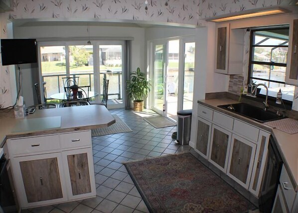 House, Multiple Beds, Private Pool, River View | Living area | 40-inch TV with digital channels