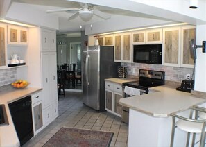 House, Multiple Beds, Private Pool, River View | Private kitchen | Fridge, microwave, stovetop, dishwasher