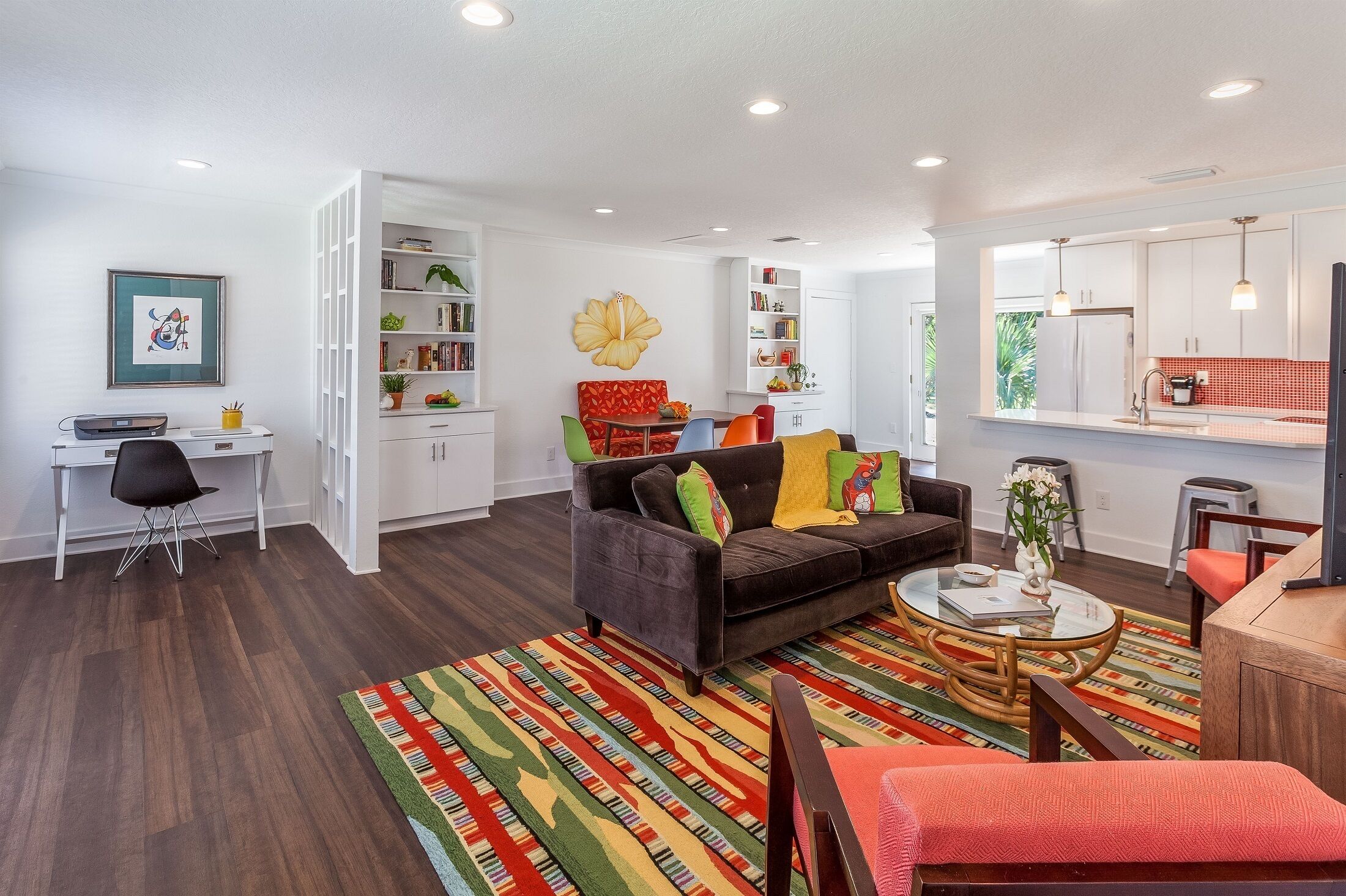 House, Multiple Beds, Kitchen, Garden View | Living room | TV