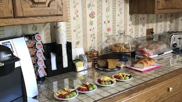 Free daily cooked-to-order breakfast
