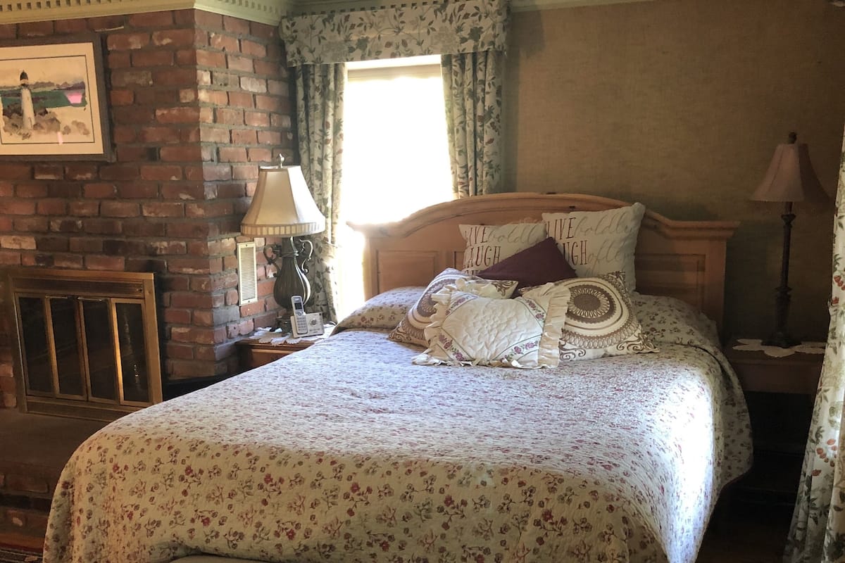 Suite | 1 slaapkamer, individueel gemeubileerd, een bureau