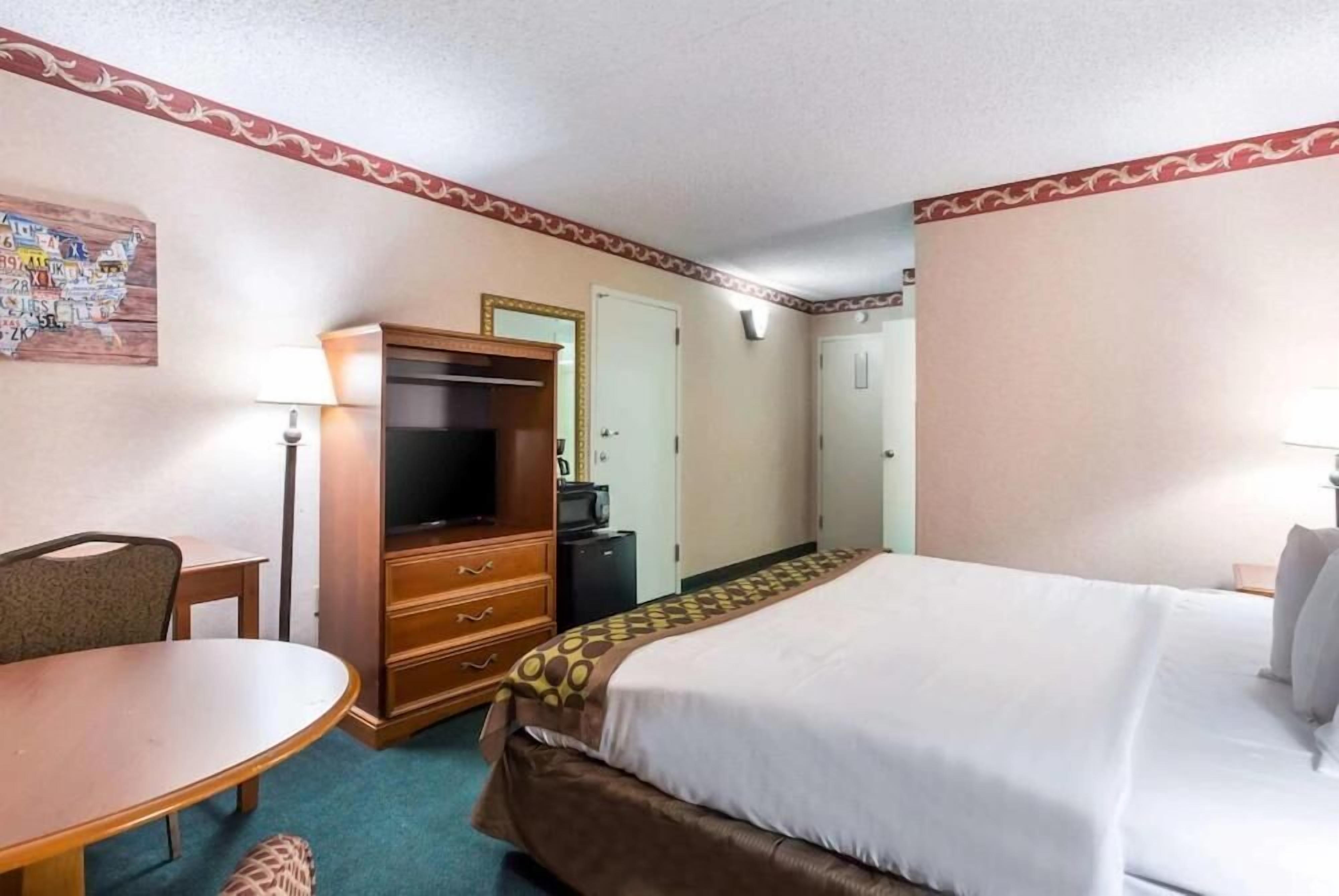 blackout curtains, free wifi, bed sheets