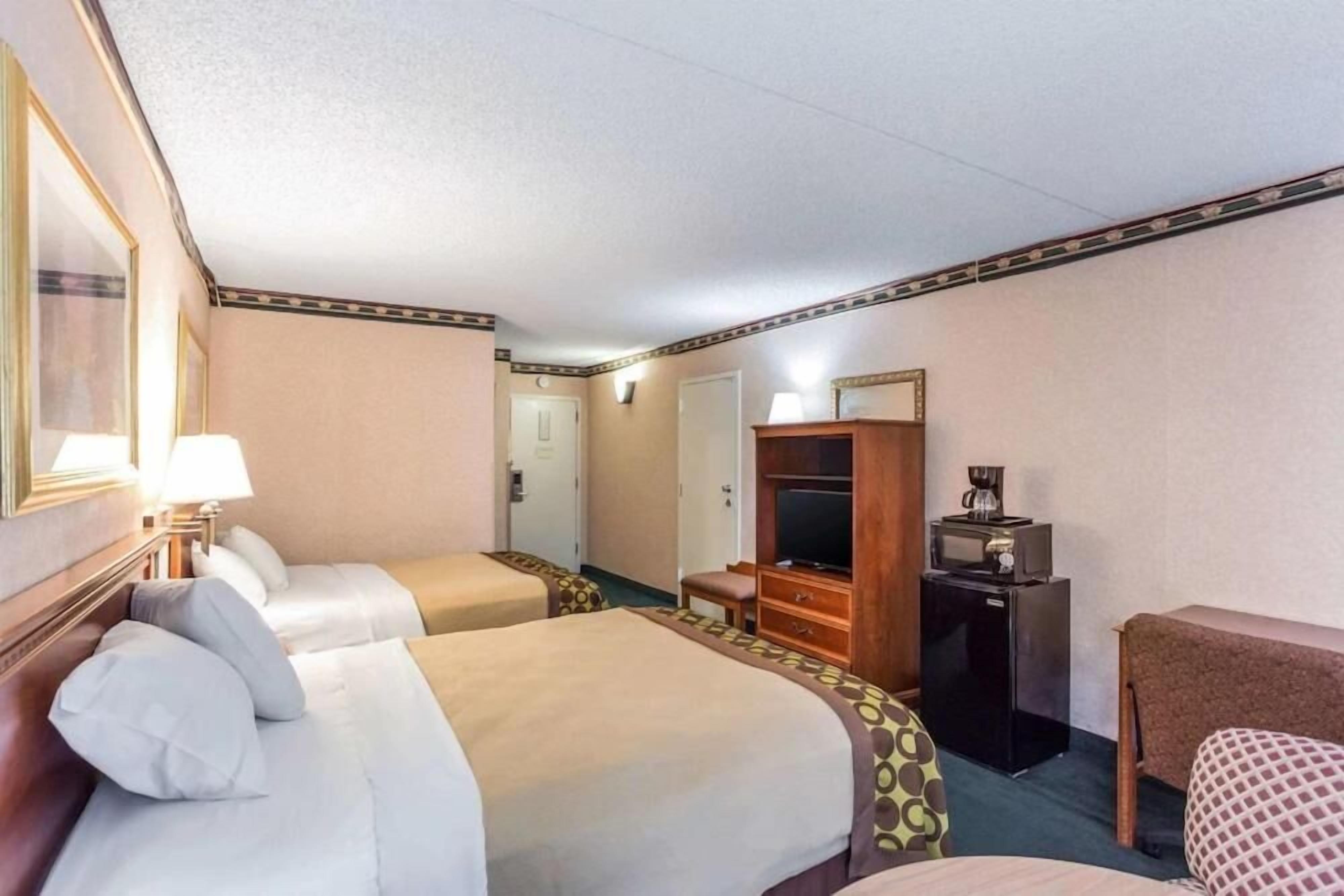 blackout curtains, free wifi, bed sheets