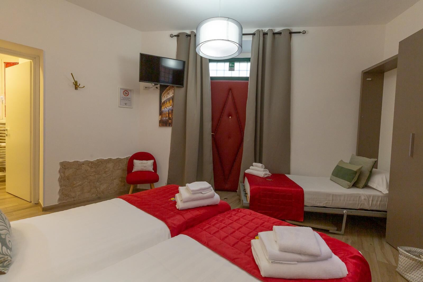 Flatinrome Trastevere, Lovely room Accessible without architectural barriers