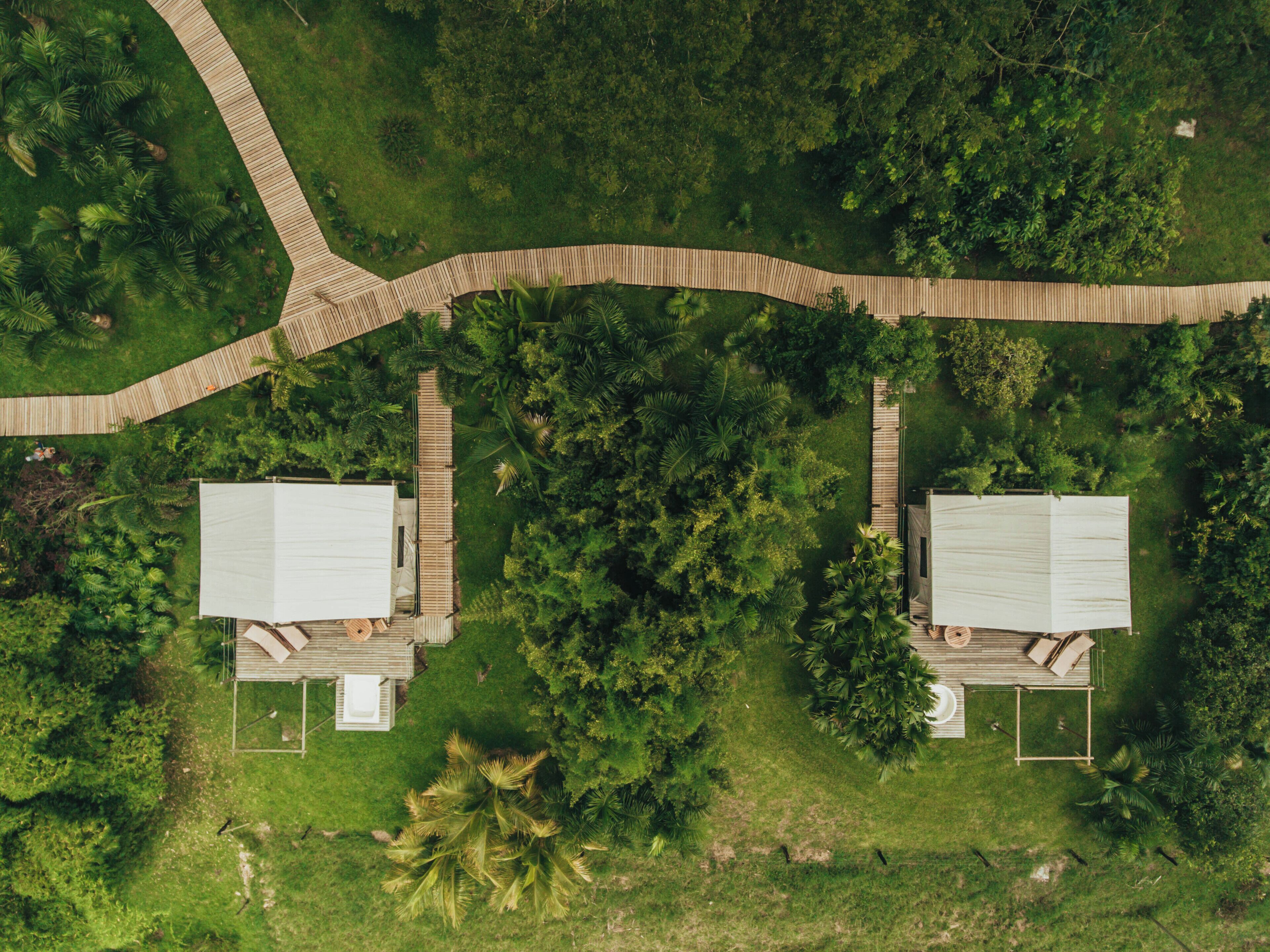 Minibaari, yksilöllisesti sisustettu, yksilöllisesti kalustettu