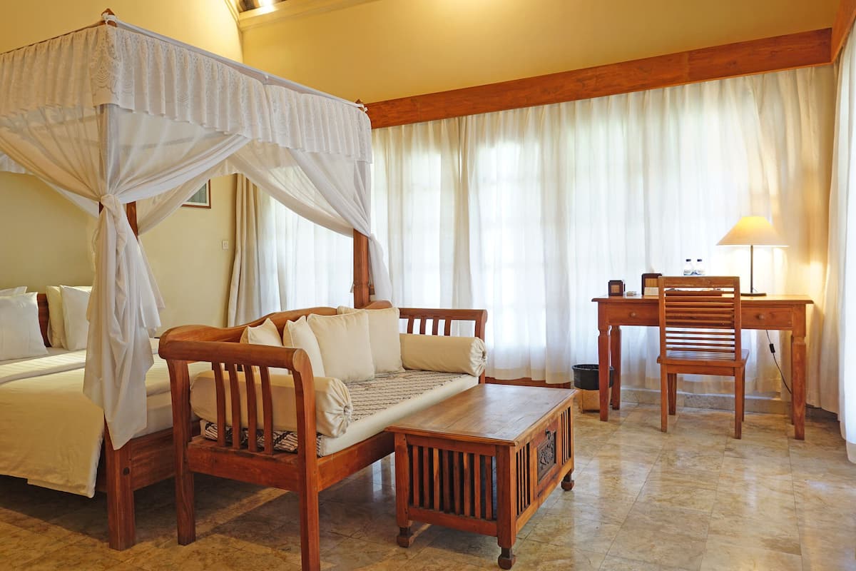 Villa, Ocean View | Desk, rollaway beds, free WiFi, bed sheets