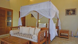 Villa, Ocean View