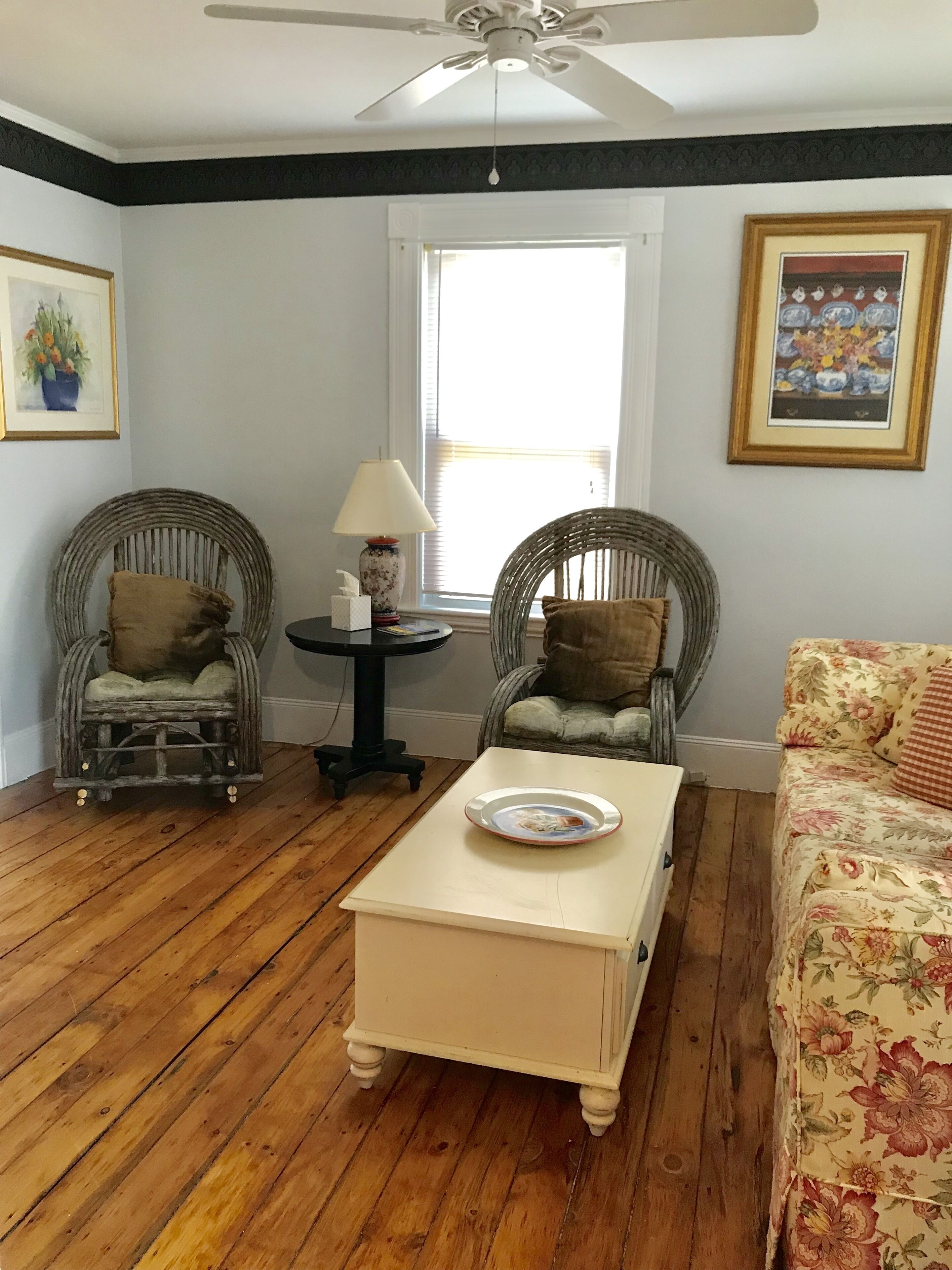 Lovely Downtown Beverly