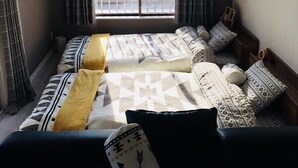 Unclassified image, 3 of 43, button - Plum Ark Oriental Hotel 402 (Tokyo)