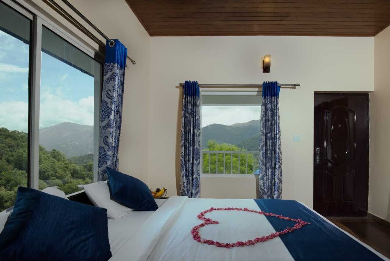 皇家客房 | 办公桌、笔记本电脑工作区、遮光窗帘、熨斗/熨板