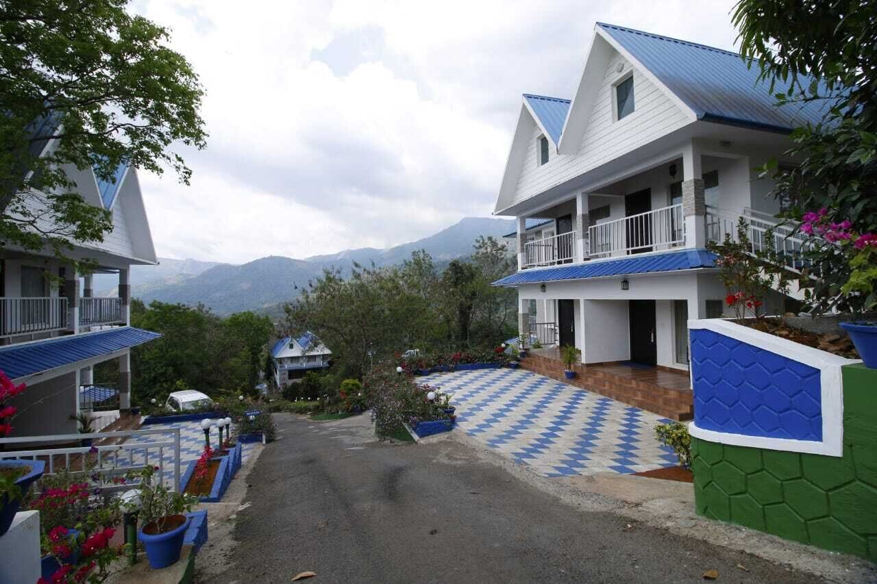 Royal Room | Street view