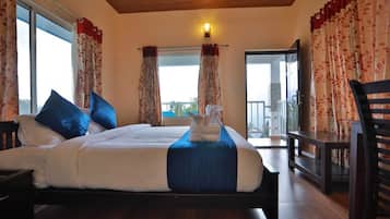 Mountain View Room | Desk, laptop workspace, blackout drapes, iron/ironing board