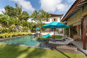 Pool - Enchanting 5BR Villa, Canggu! 9Min Drive To Berawa Beach - W/Private Swim Pool! (Canggu)