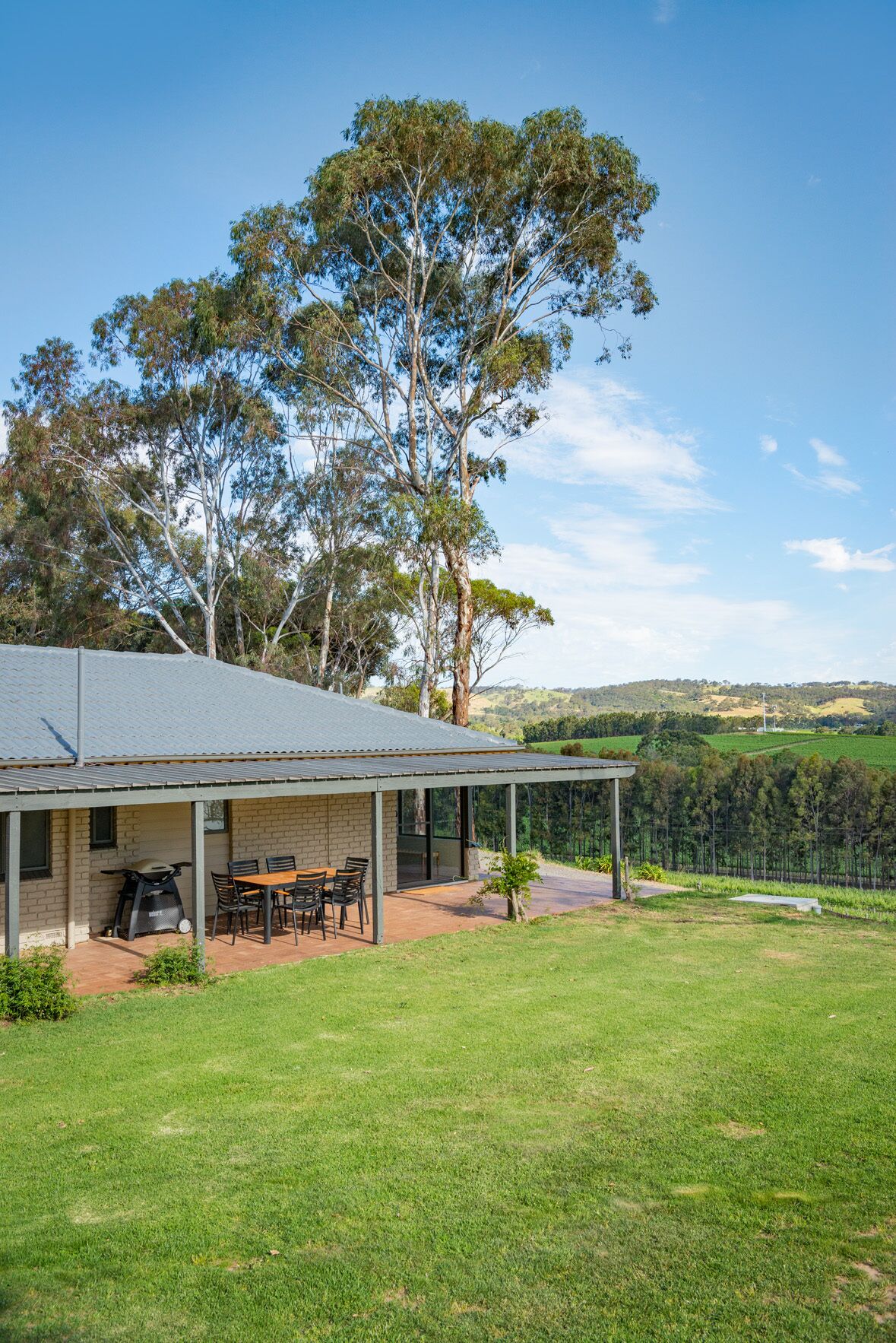McLaren Vale Getaways - Hillside House — image 3