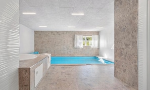 Piscine couverte