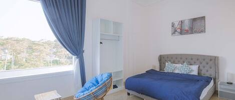 6 habitaciones, escritorio, tabla de planchar con plancha y wifi gratis