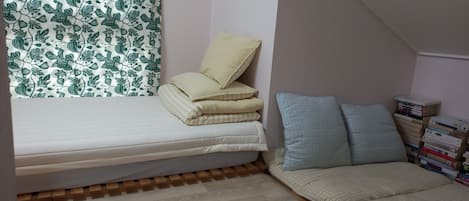 Traditional Condo #1 | Tende oscuranti, insonorizzazione, Wi-Fi gratuito