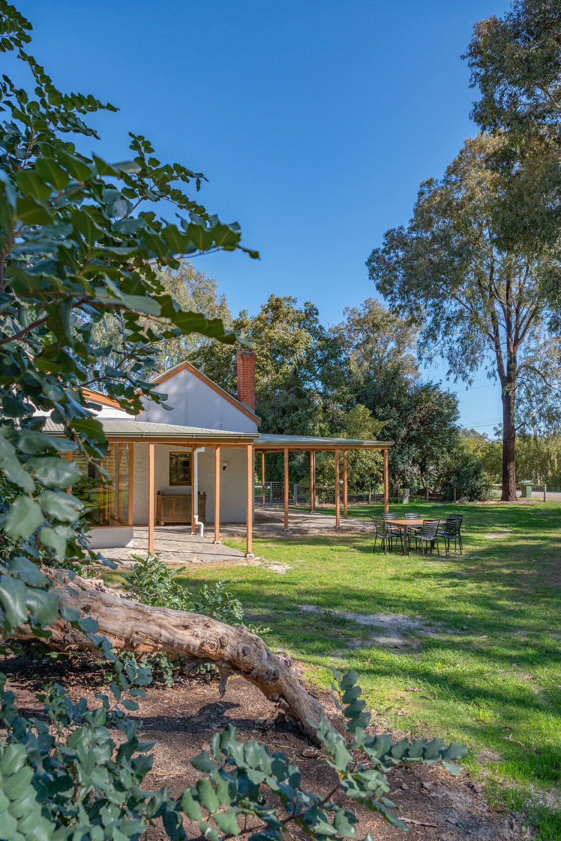 McLaren Vale Getaways - Clements House — image 3