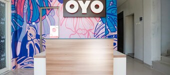 OYO Flagship 318 K1 UPN Rungkut Madya