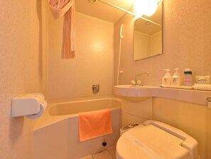 Combined shower/bathtub, free toiletries, hair dryer, slippers - Hotel Shibataya (Kurihara)