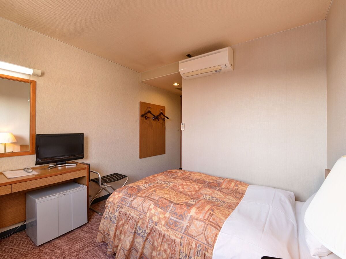 熨斗/熨衫板、免費 Wi-Fi、床單