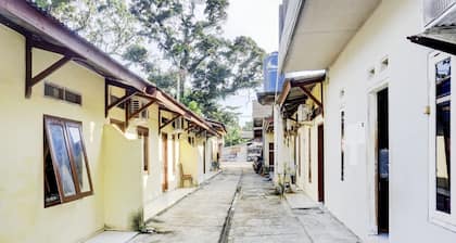 OYO 1187 Penginapan Bunda