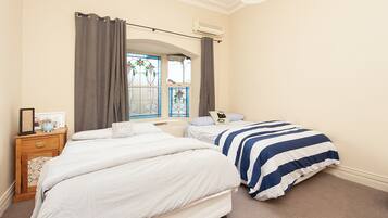 Maison, 4 chambres | 4 chambres, décoration personnalisée, ameublement personnalisé