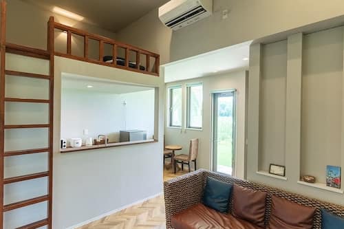 別墅 (with Loft) | 起居區 | 50-吋平面電視、數位頻道、電視、串流服務