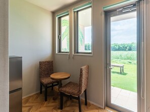 Apartment with Loft | In-room dining