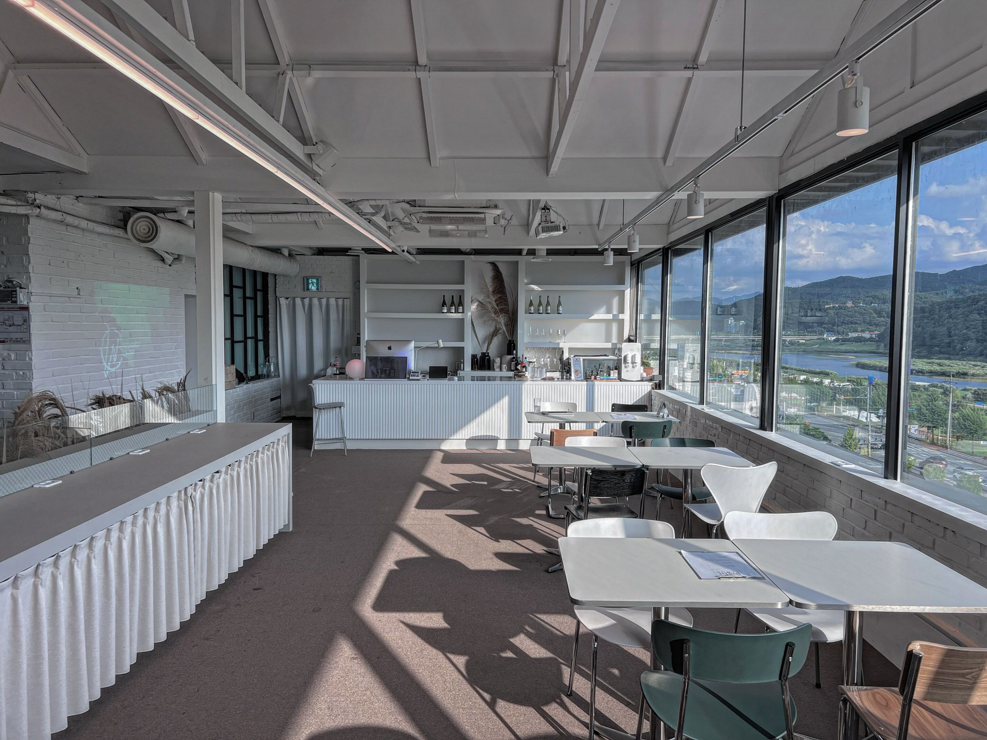 Tägliches Frühstücksbuffet (10000 KRW pro Person)