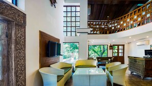 Lobby sitting area - Summit By The Ganges Beach Resort & Spa (Narendranagar)