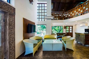 Sala de estar en el lobby