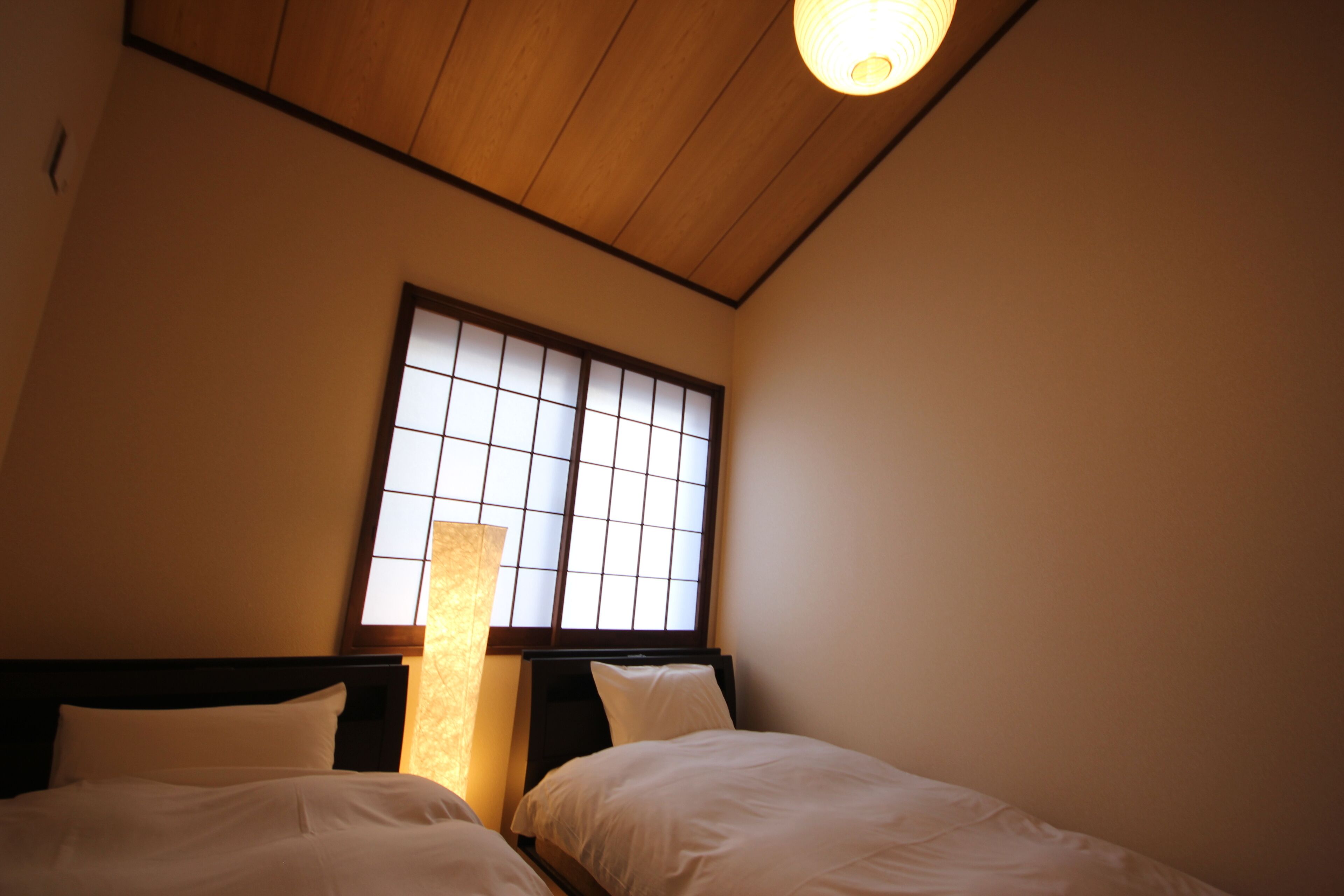 2 habitaciones, wifi gratis y ropa de cama 