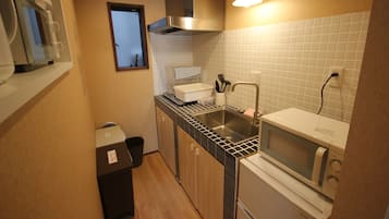 Private Vacation Home | Private kitchenette
