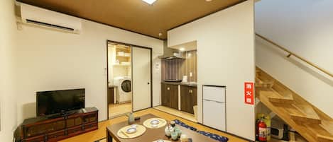 Ferienhaus (Private Vacation Home) | Wohnbereich | Flachbildfernseher