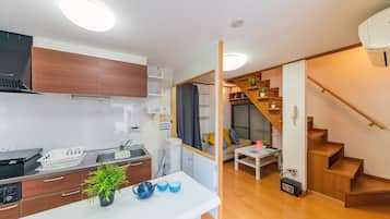Private Vacation Home | Private kitchenette