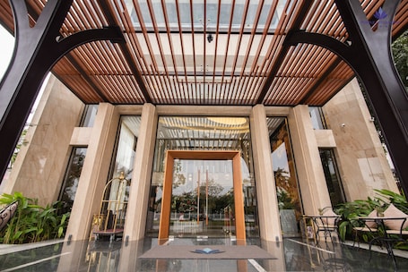 Exterior. Purple Lotus Hotel