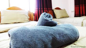 Twin Room | 1 bedroom, premium bedding, free WiFi, bed sheets