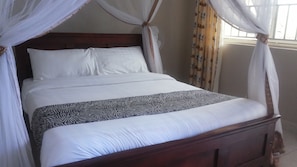 Deluxe-Einzelzimmer | Schreibtisch, kostenloses WLAN, Bettwäsche