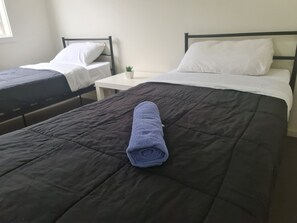 4 bedrooms, free WiFi, bed sheets
