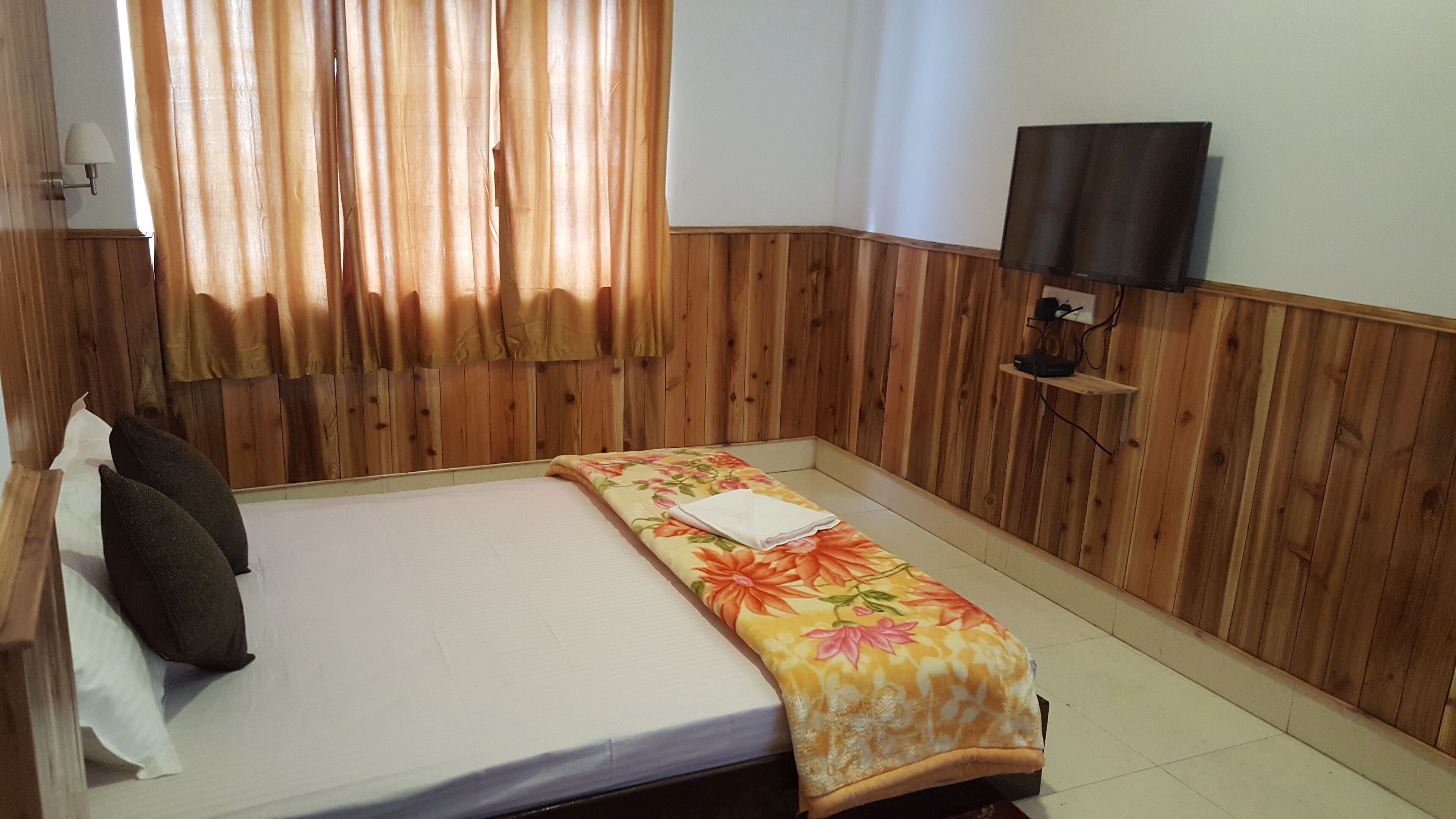 The Aura-live homely