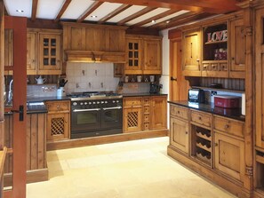 Dishwasher, high chair - 3 bedroom accommodation in Hebden, near Grassington (Hebden, near Grassington)