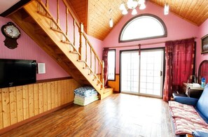 Living area - Evergreen Pension Taean (Taean)