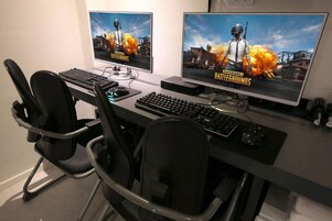 Ropa de cama de alta calidad y escritorio 