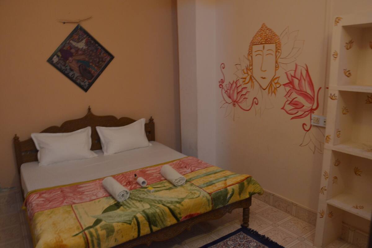 Standard Double Room | Living area