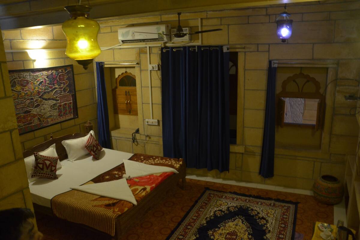 Deluxe Double Room | In-room safe, blackout drapes, soundproofing, free WiFi