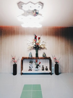 Lobby - Downtown Suites (Cagayan de Oro)